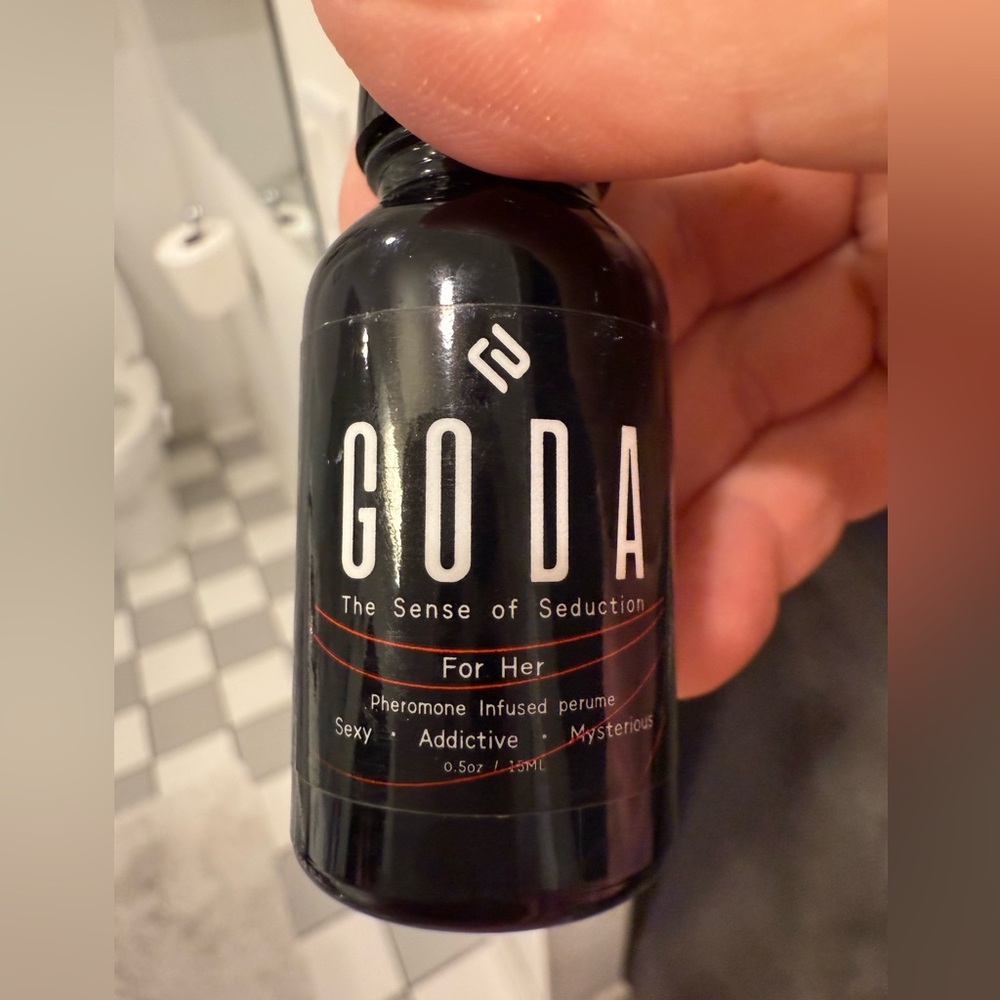 Goda pheromones spray